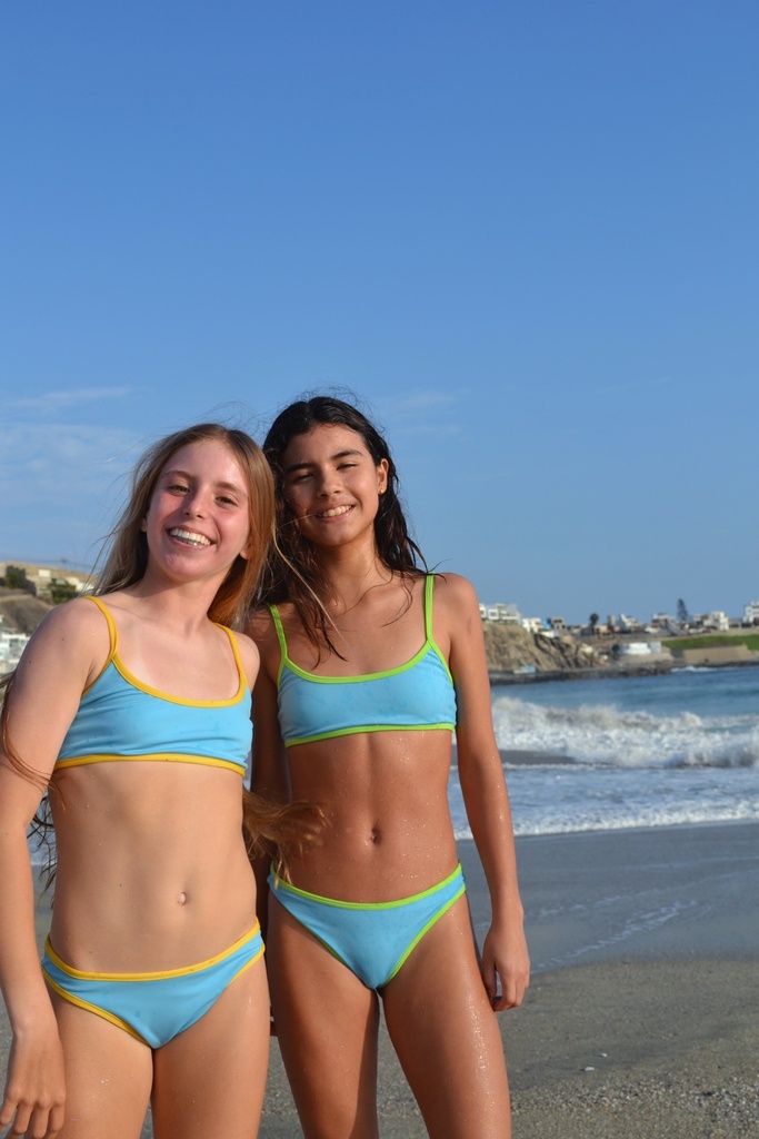 Bikini Costa Rica Aqua con Verde Limon